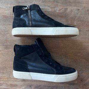 Brand new VINCE men’s shoes ! Never worn